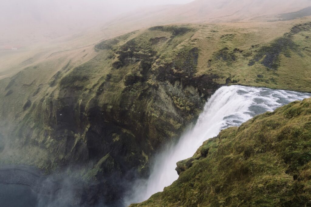 Skógafoss BASE jump — The video, shared by Jack Propeck, shows him stepping off the lip of the…