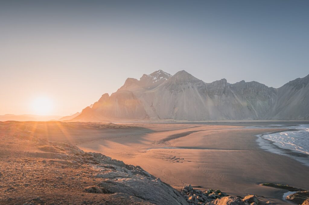 Iceland heat record — The previous all-time record for Iceland was 30.5°C (86.9°F), recorded at…